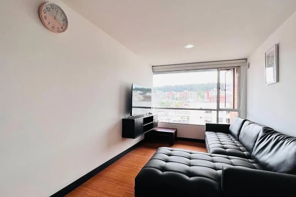 Suite De 1 Dormitorio, 2 Sofa Cama, Wiffi, 3 Personas, Junto Hotel Sheraton Piscina Gym Quito 0*,
