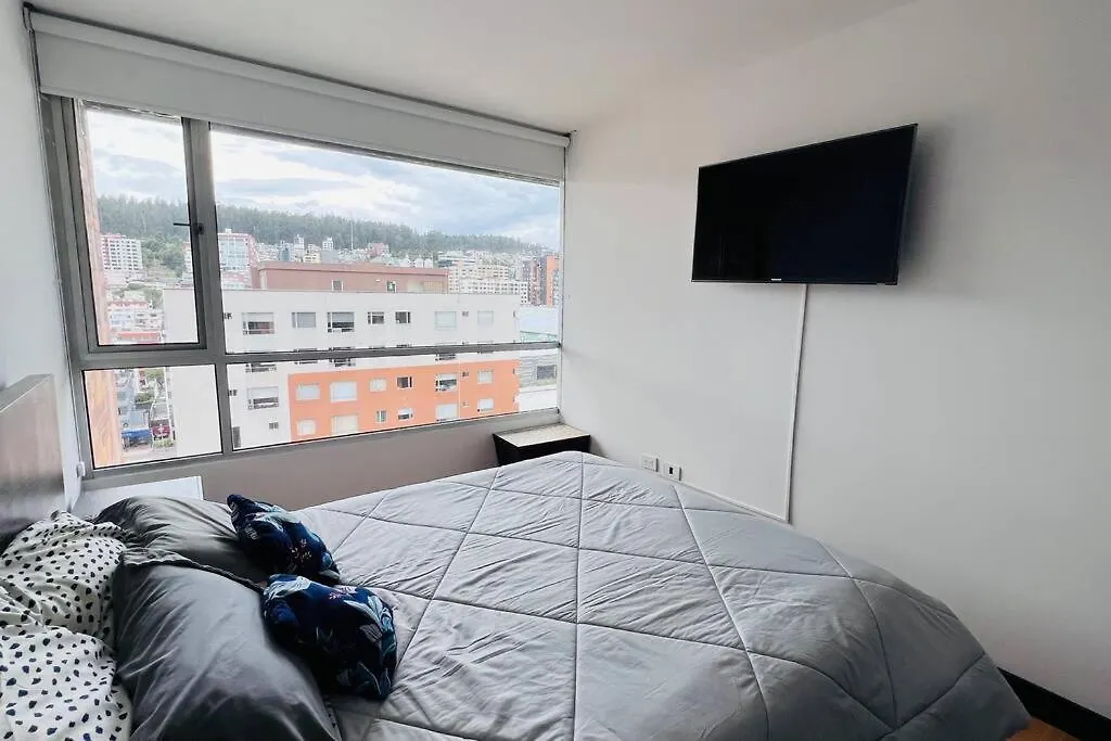 Apartamento Suite De 1 Dormitorio, 2 Sofa Cama, Wiffi, 3 Personas, Junto Hotel Sheraton Piscina Gym Quito