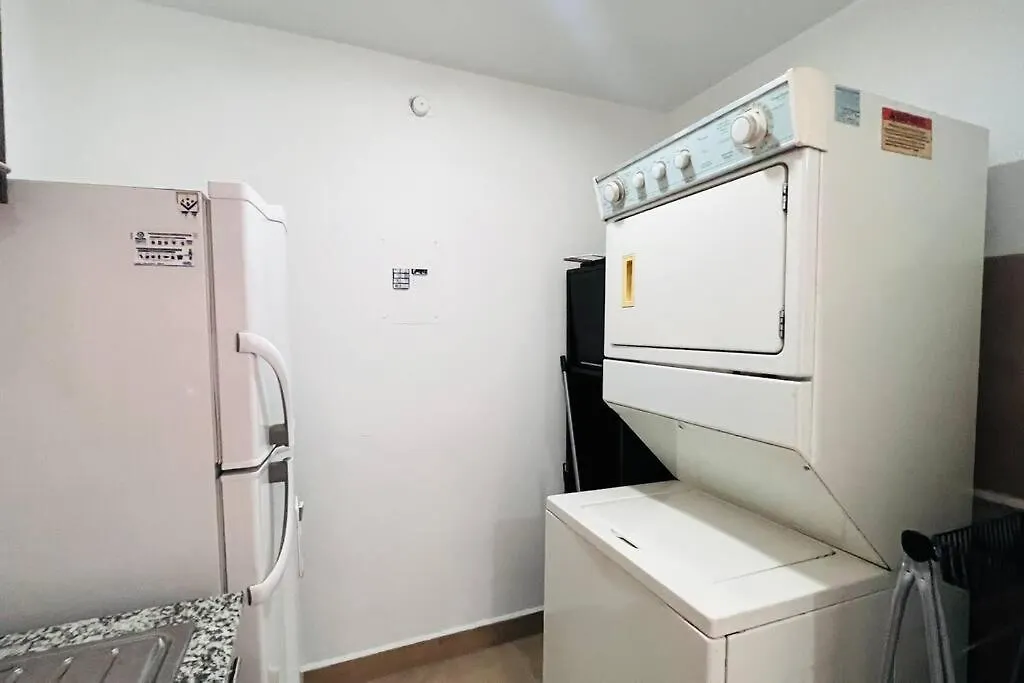 Suite De 1 Dormitorio, 2 Sofa Cama, Wiffi, 3 Personas, Junto Hotel Sheraton Piscina Gym Quito Apartamento